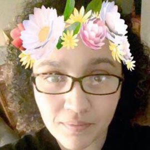 Meet your Posher, Desiree